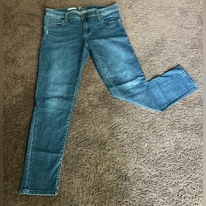 Women’s Kut blue jeans, size 8 (Boyfriend Jeans)